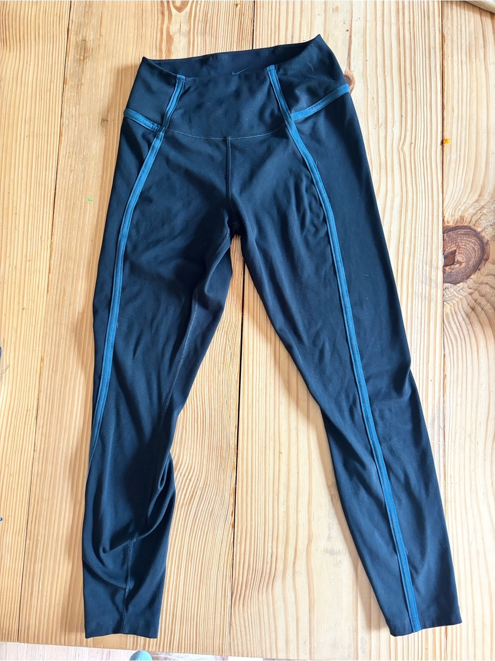 Nike women’s  Leggings black with blue piping